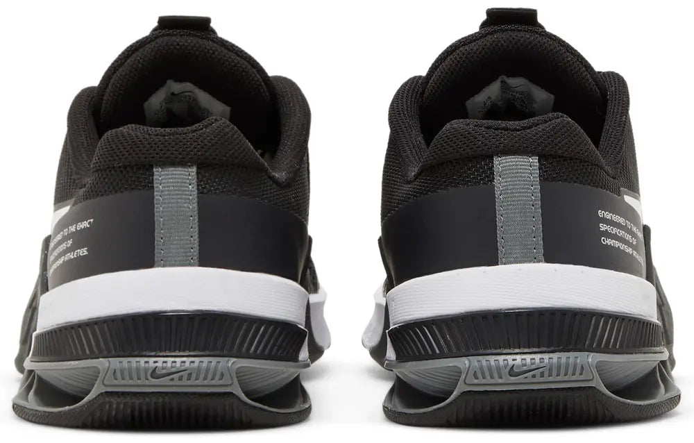 Nike Metcon 8 "Black/Dark Smoke Grey
