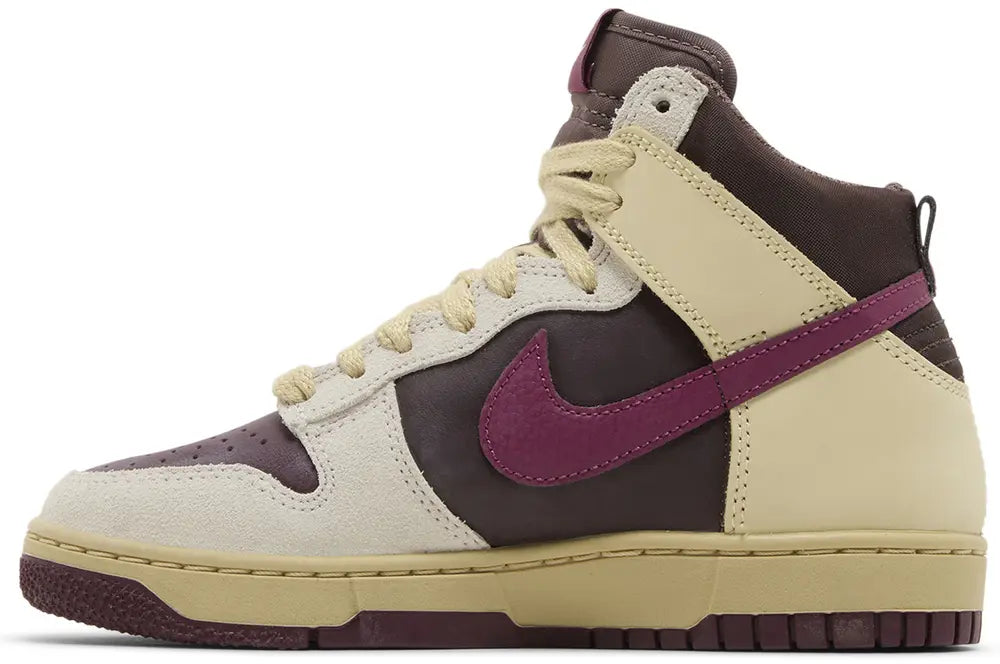 Nike Dunk High 1985 WMNS "Alabaster"