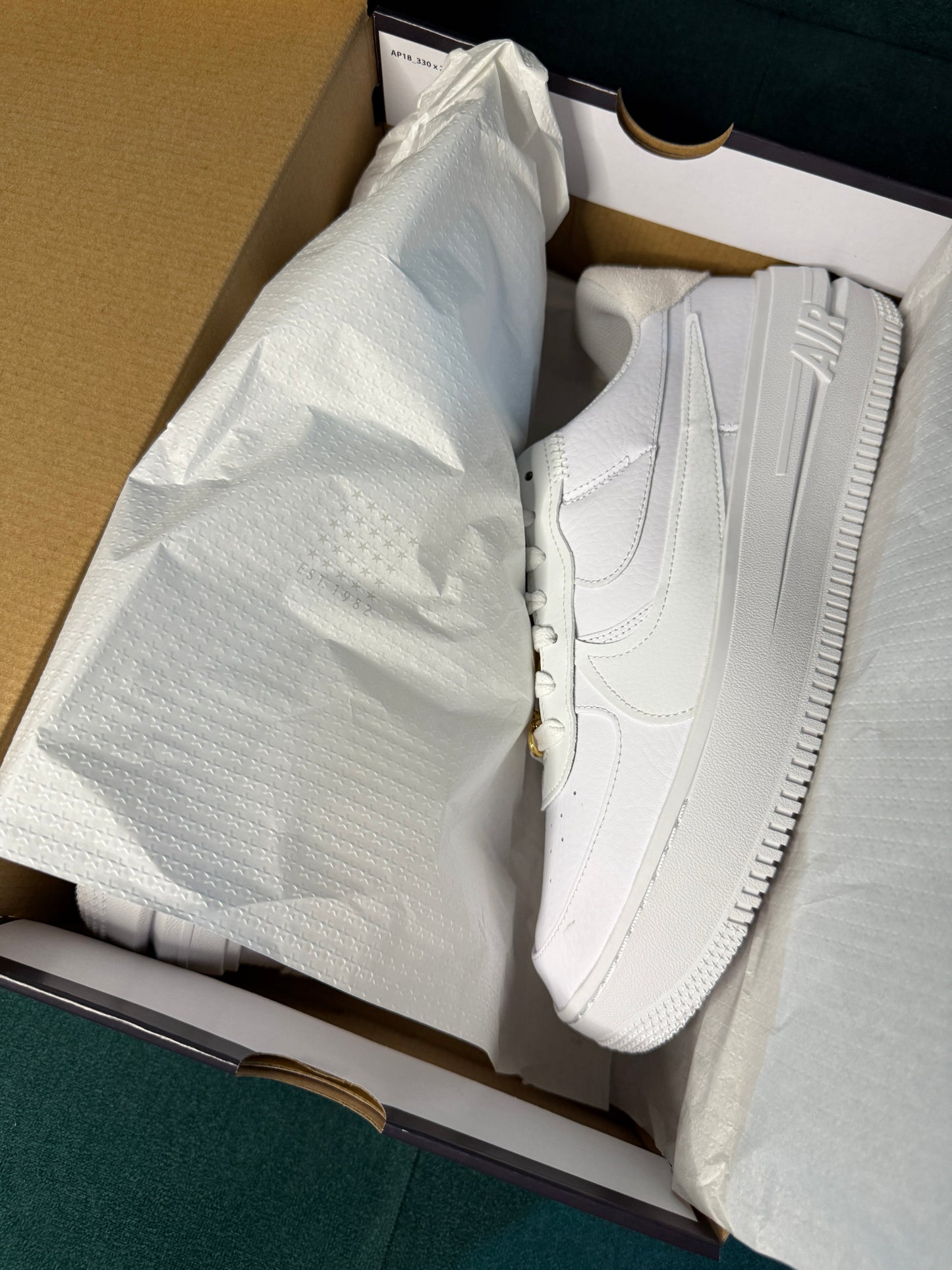 Nike Air Force 1 ’07 LX White/White/Gold