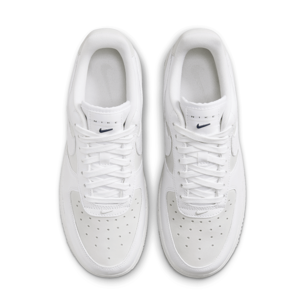 Nike Air Force 1 Low '07 LX
White Photon Dust